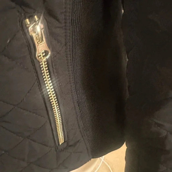 New York &Company Quilted Jacket - Picture 6 of 9